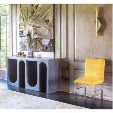 Roxbury console